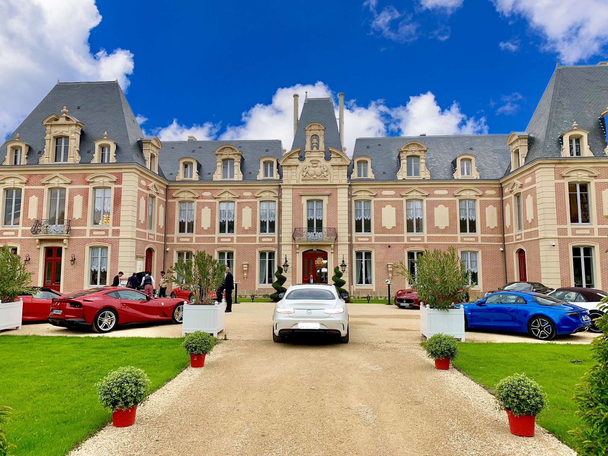Hôtel Alexandra Palace ***** | Wedding in France castle | Younan Collection 